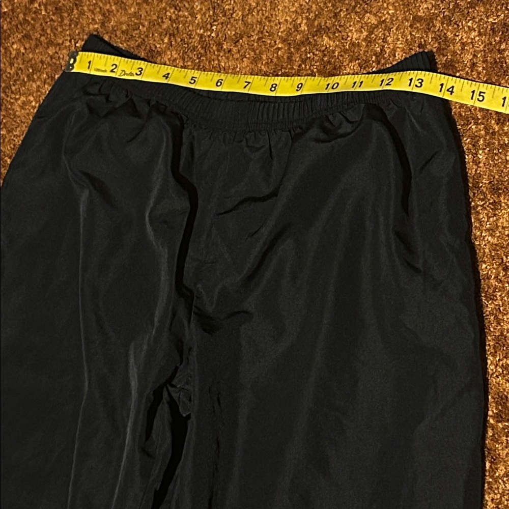 Reebok Classic Black Sweatpants - Picture 2 of 7